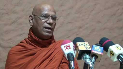 1534567505-Omalpe-Sobitha-Thero-accuses-CBK-of-disrespecting-Buddhism-B