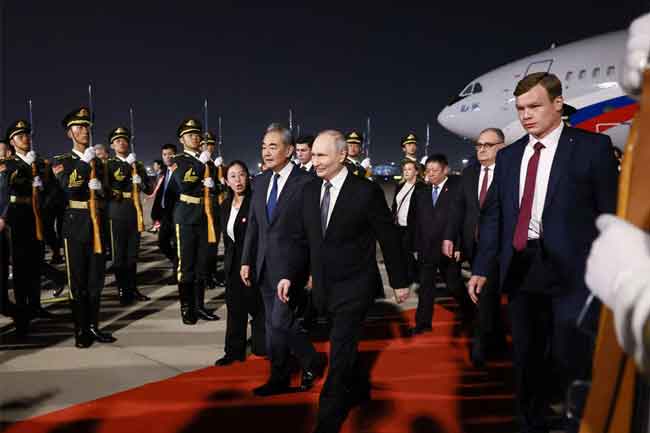 1779209593-putin-600