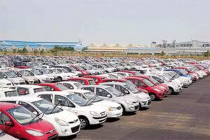 Govt-to-lift-vehicle-import-ban-next-year-passing-a-law-on-automobile-standards