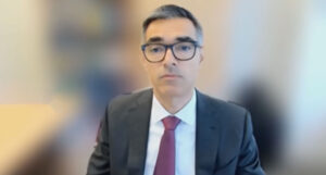 IMF-man-speaks-over-the-team