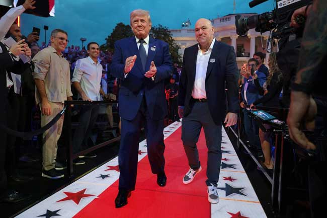 1781660436-FBI-arrests-5-in-alleged-plot-to-attack-White-House-UFC-event
