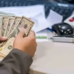 counting_money_1143x