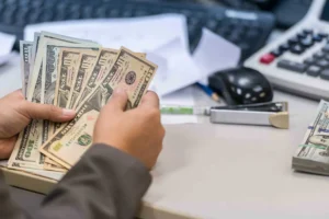 counting_money_1143x