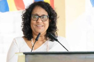 1785257614-harini_L