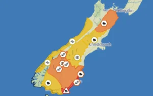4JLYTTA_weather_red_jpg