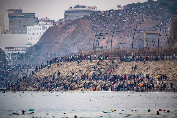 31int-europe-migrants-leadall-mjvg-articleLarge