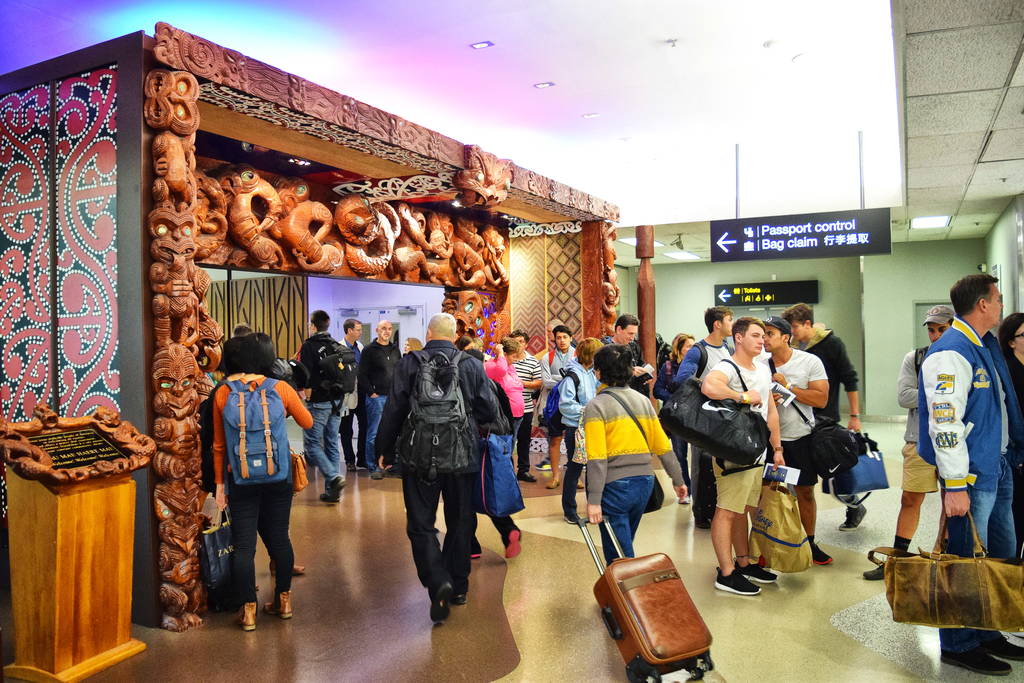 Arriving-in-Auckland-Airport_optimized