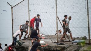 Migrants-return-back-to-Morocco-as-seen-from-Ceuta-Spain-July-31-2026-amid-crossings-by-other-migrants-into-Ceuta-by-sea-and-land.-REUTERSFabian-Bimmer