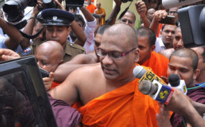 1529662288-ven-galaboda-atte-gnanasara-thero